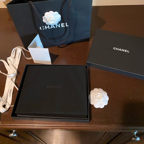 New💕2022 Chanel Necklace 💕 - Picture 13 of 14